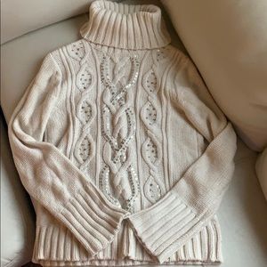 Cream white turtle neck, perfect for winter days